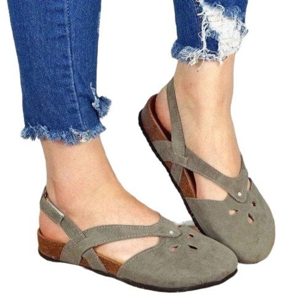 YASIRUN - Grey Eyelet Ankle-Strap Sandal (9.5/10)